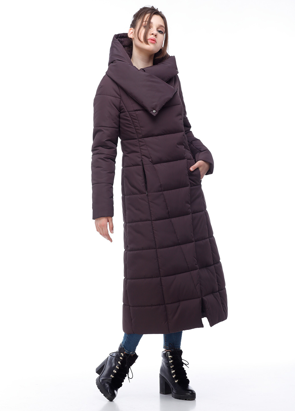 Шоколадна зимня куртка Origa