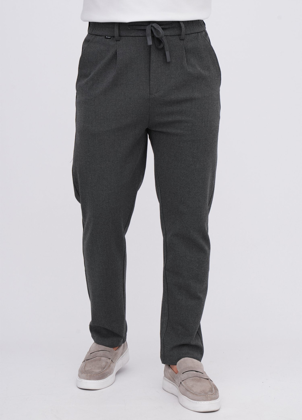 Темно-серые кэжуал демисезонные зауженные брюки K.O.R