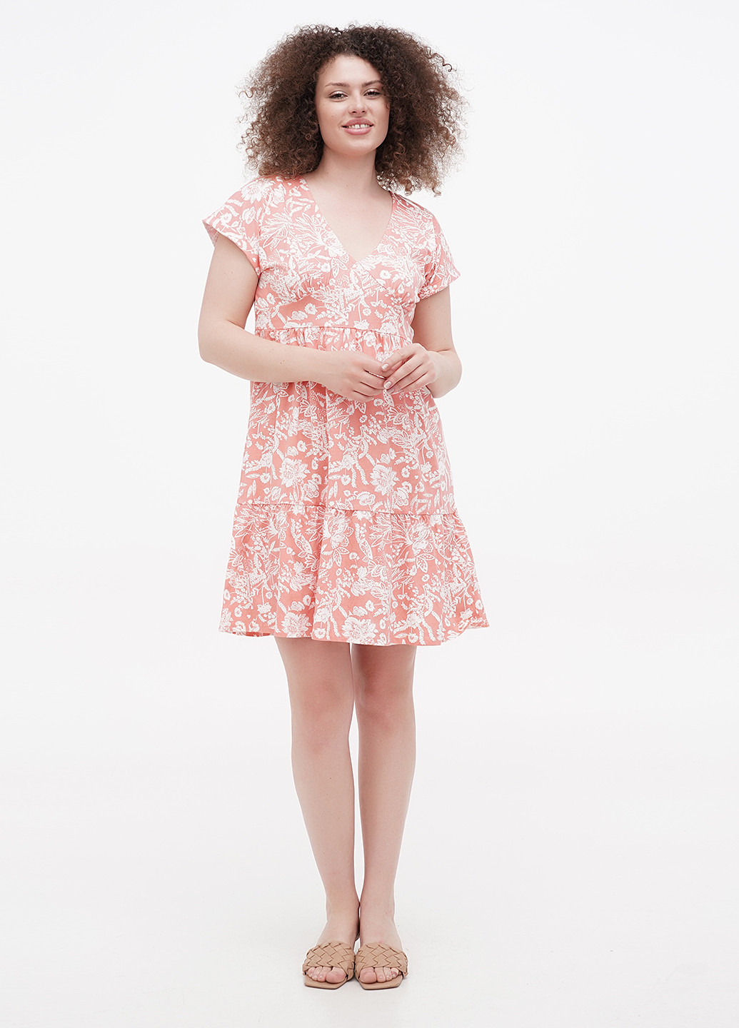 Персиковое кэжуал платье Orsay с цветочным принтом