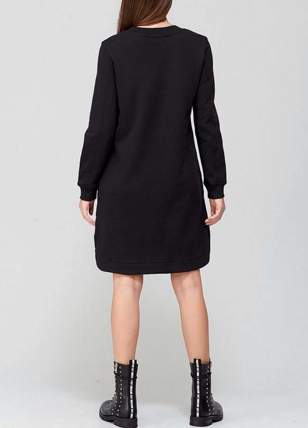 Чорна повсякденний чорна жіноча сукня светр з логотипом та заклепками сукня светр Love Moschino однотонна