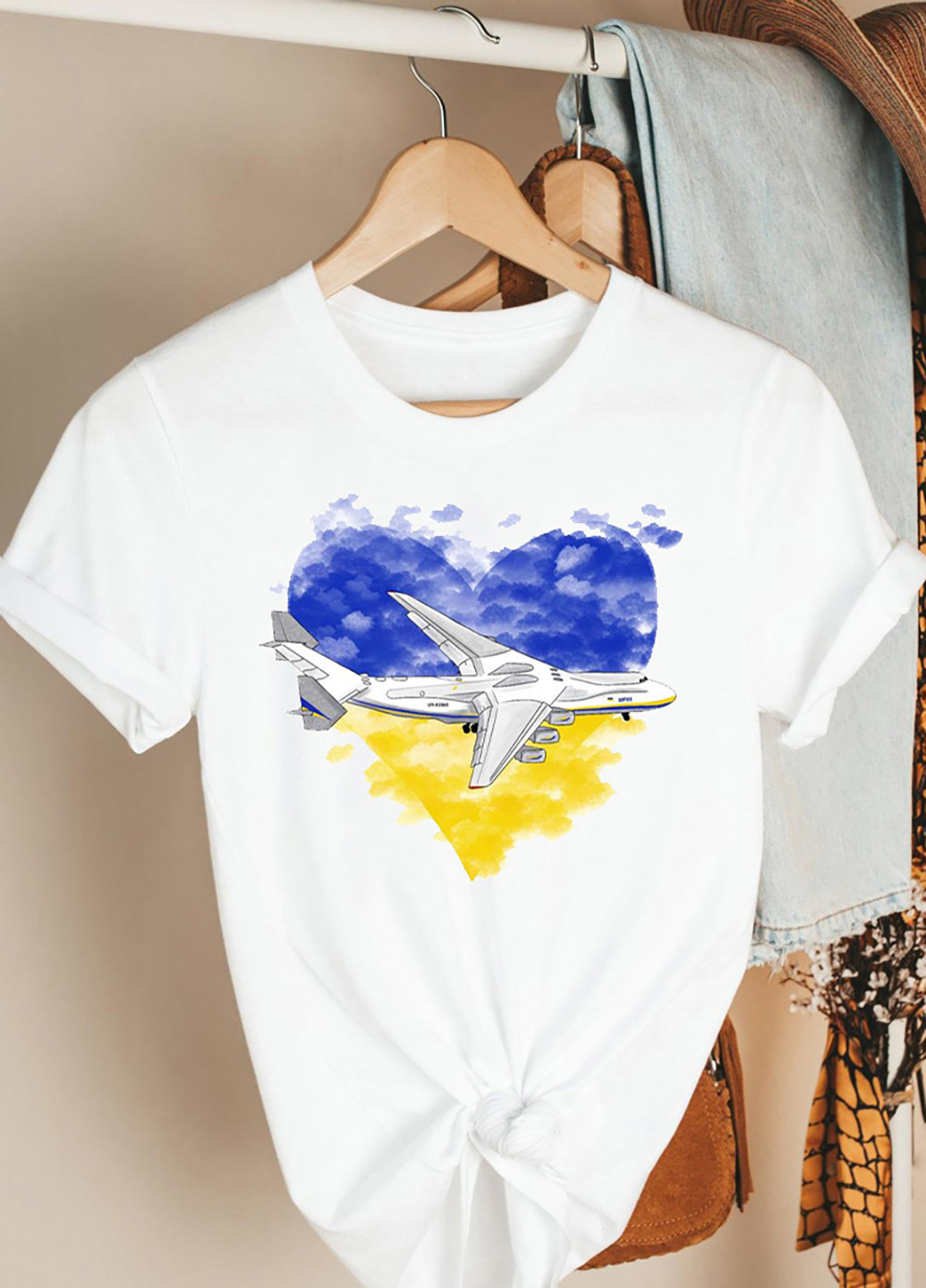 Белая демисезон футболка женская белая мрія Katarina Ivanenko
