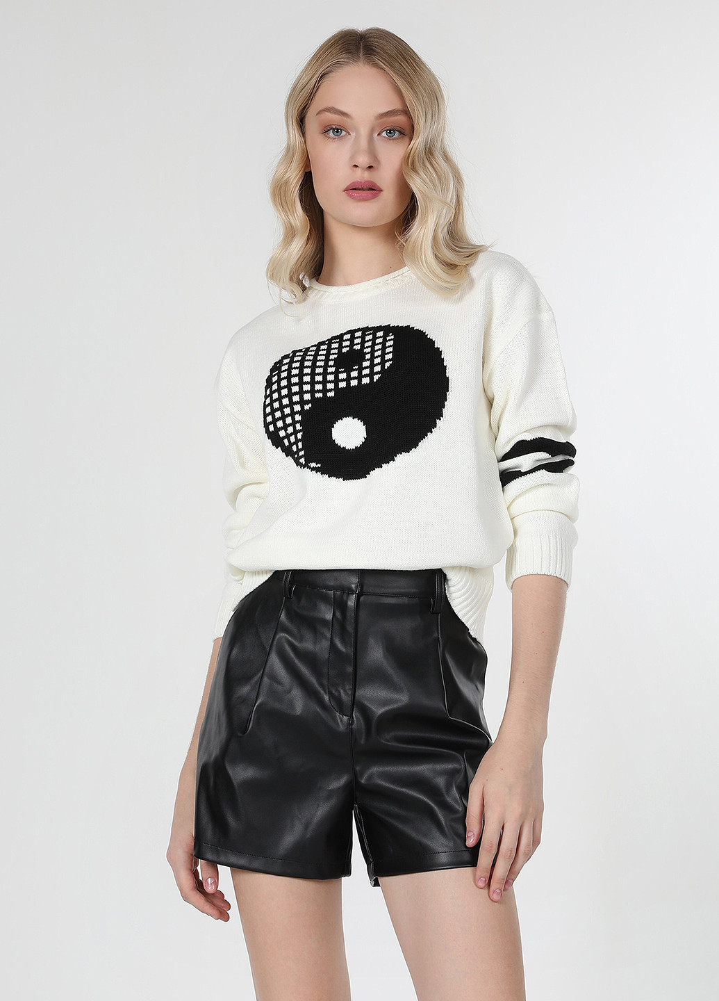 Молочний демісезонний джемпер джемпер Colin's