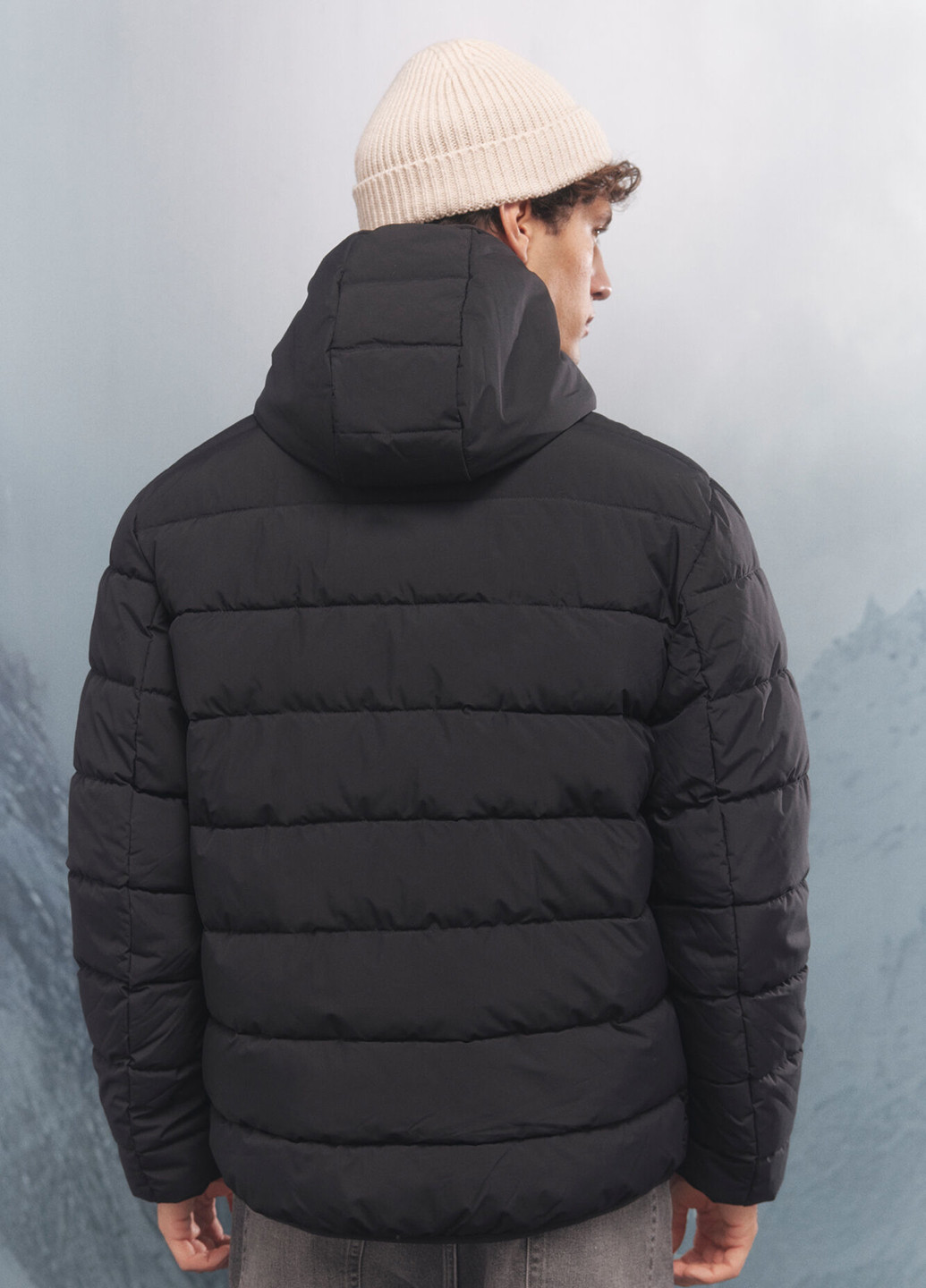 Чорна зимня куртка Springfield