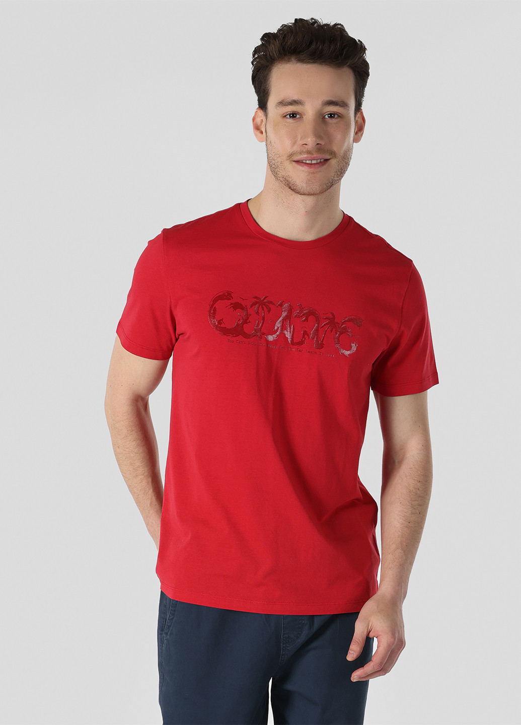 Червона футболка Colin's
