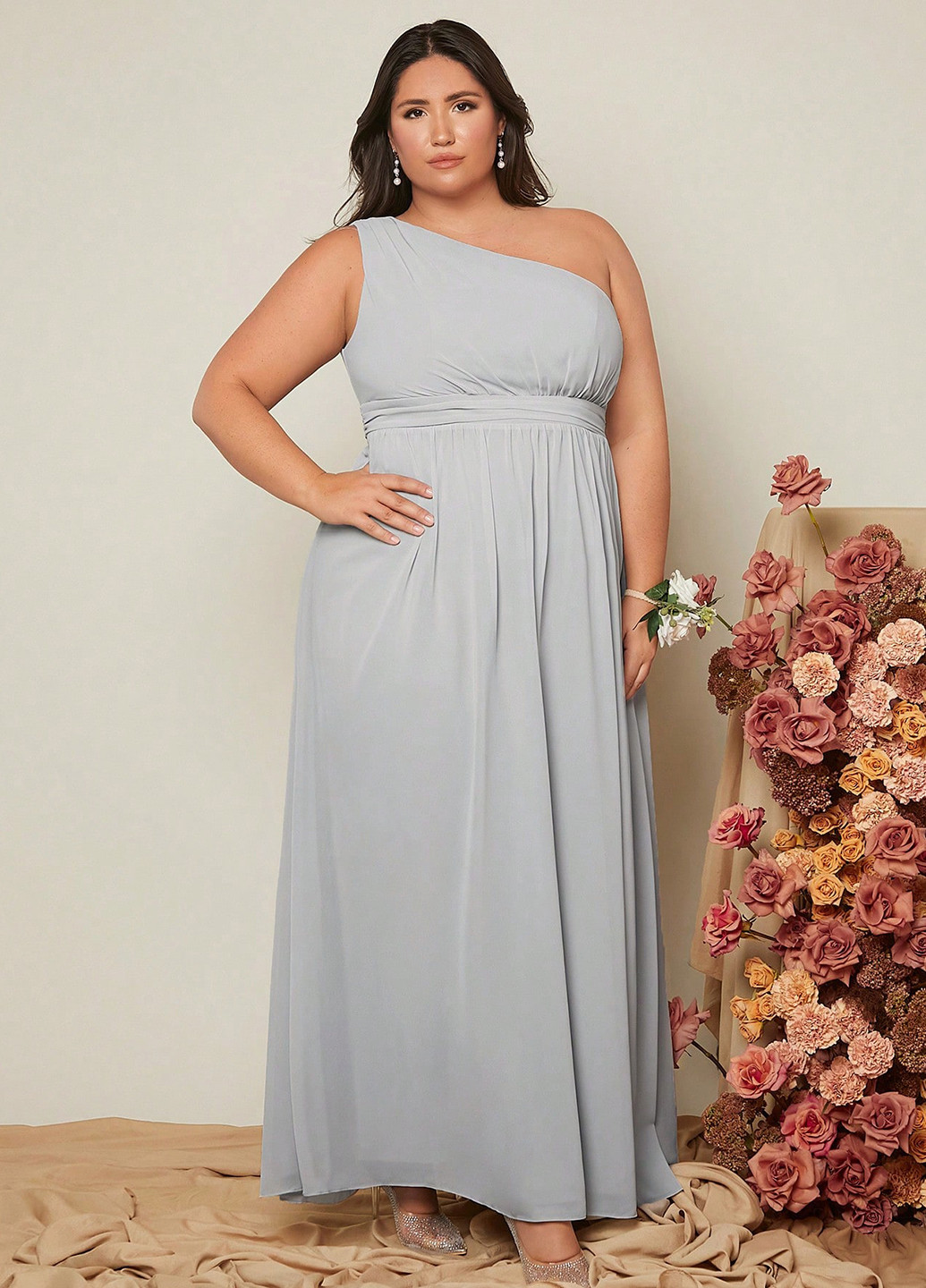Светло-серое вечернее, праздничный платье на одно плечо SHEIN однотонное