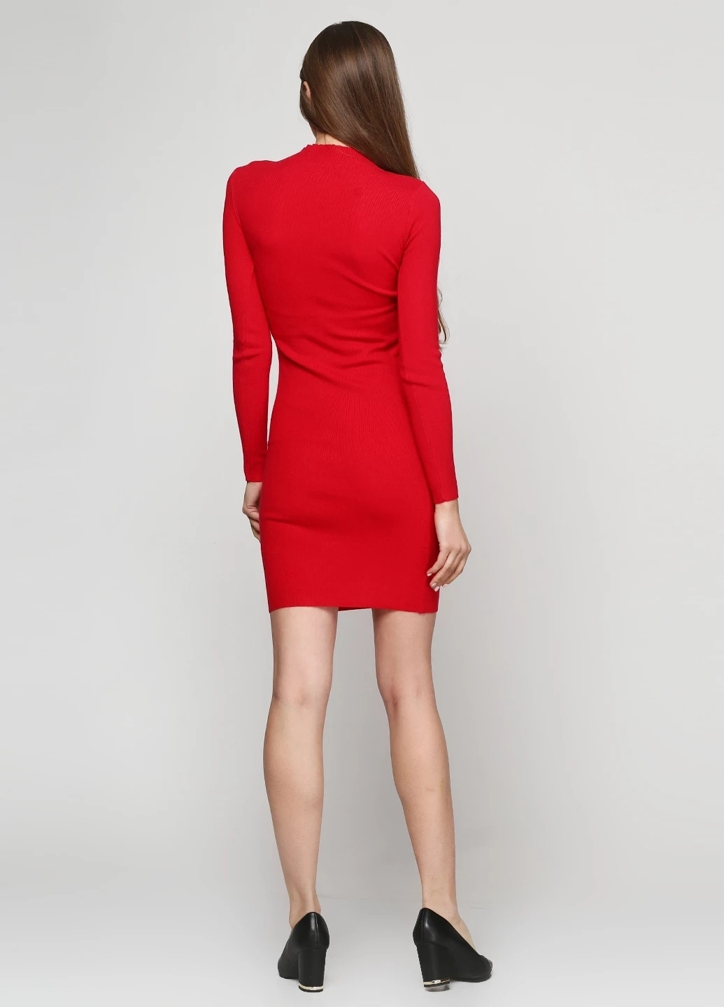 Красное кэжуал платье платье-водолазка M.B.21 однотонное