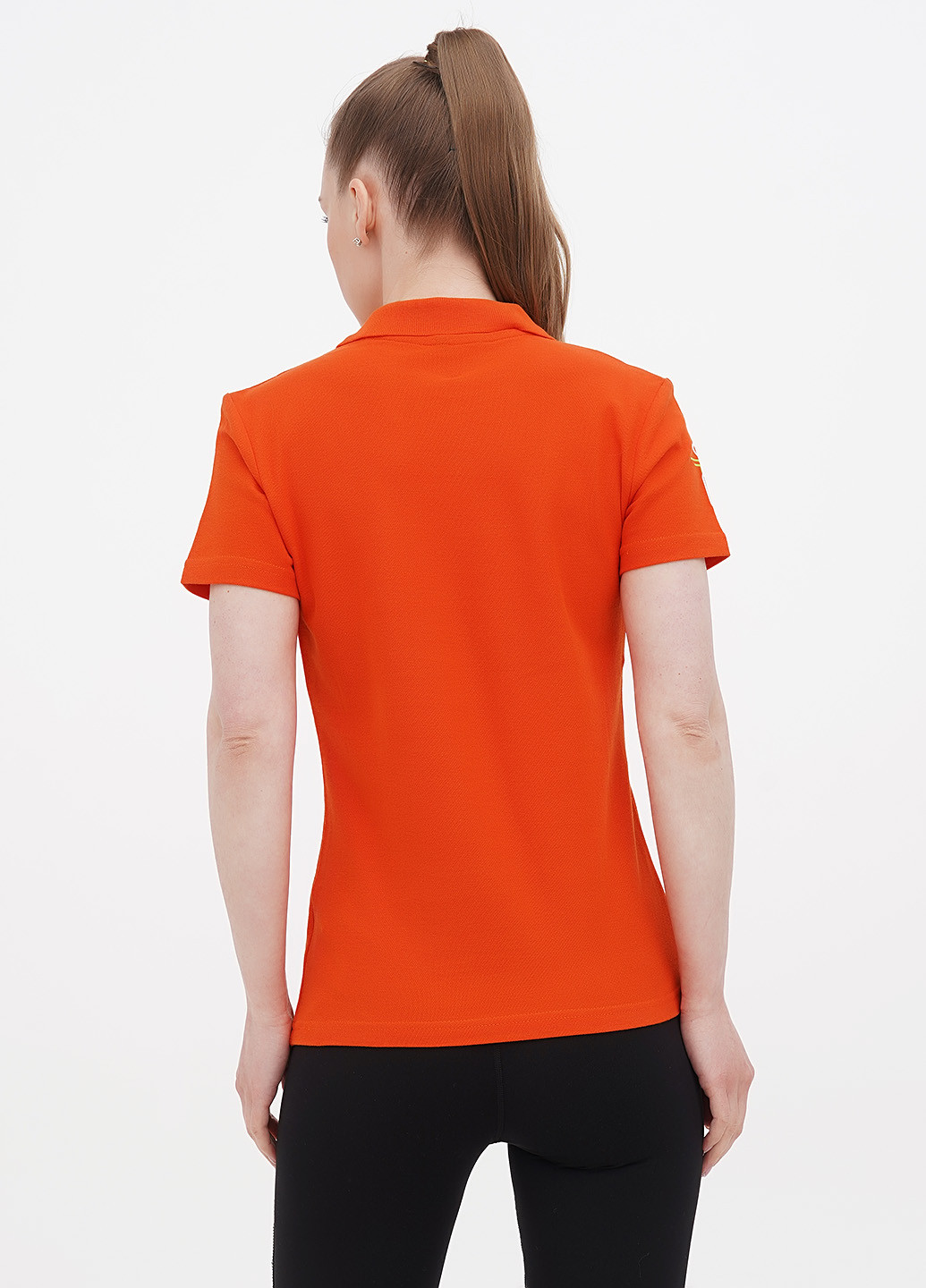 Оранжевая женская футболка-поло Innogy с надписью