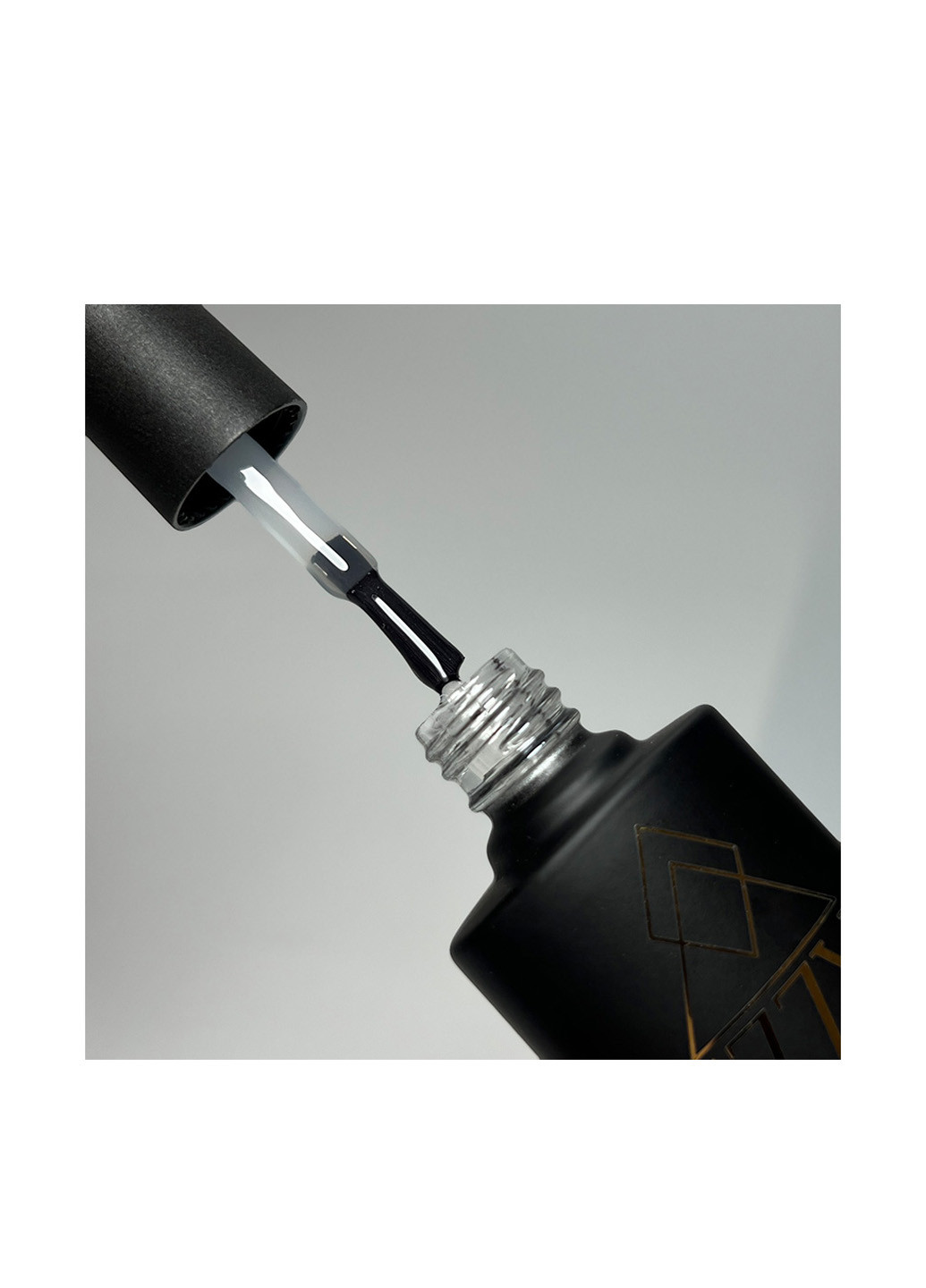 Прозора рідка високоадгезивна база скотч Sсotch Base для манікюру, 10 г Izzy (363030451)