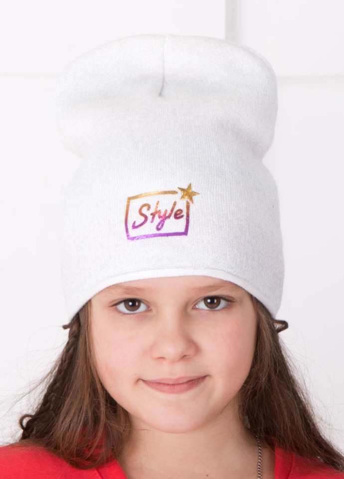 Дитяча шапка демісезонна в'язана для дівчинки Габби малюнок біла кежуал