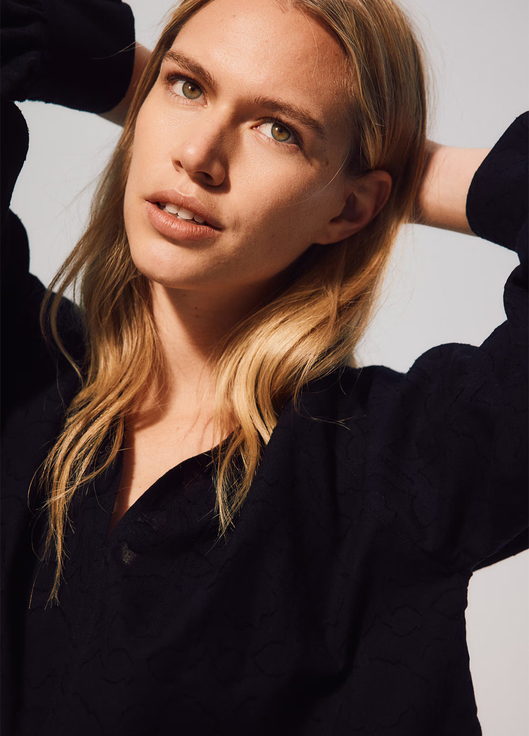 Чорна блуза H&M