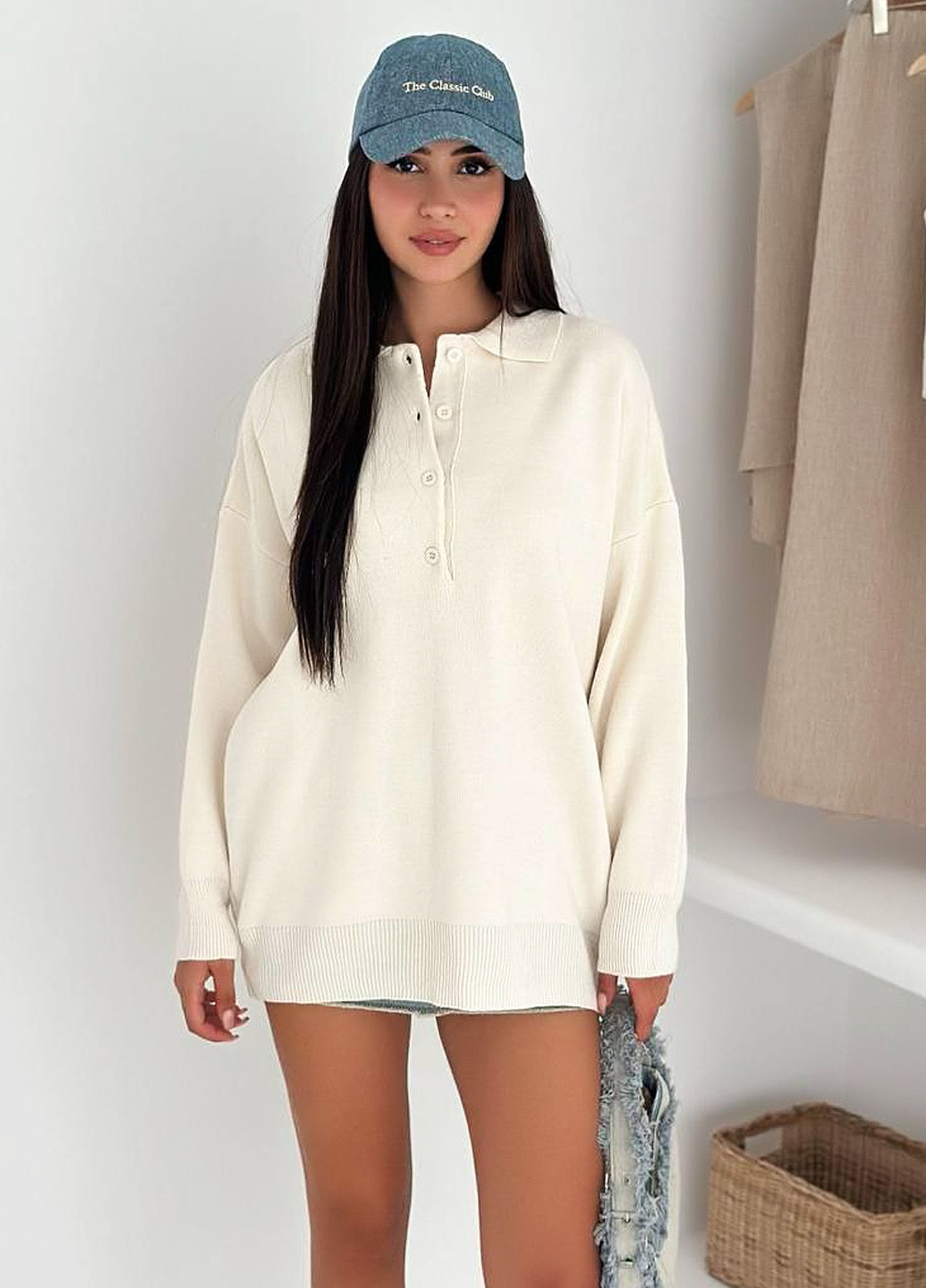 Молочний демісезонний светр No Brand