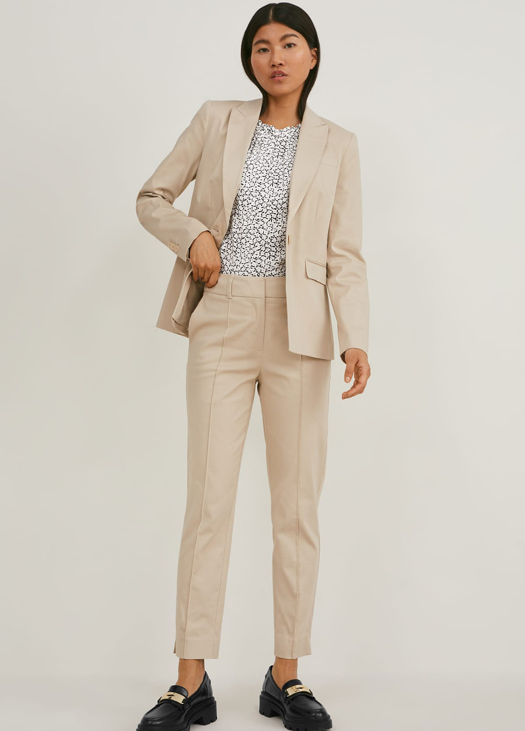 Чёрно-белую блуза C&A