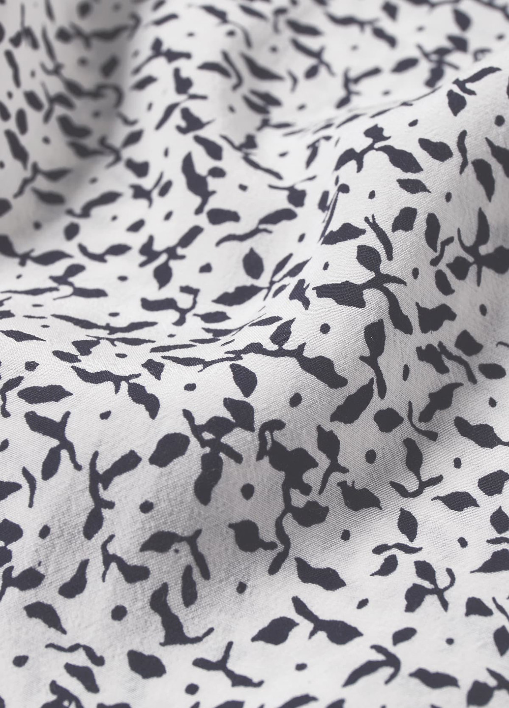 Чёрно-белую блуза C&A