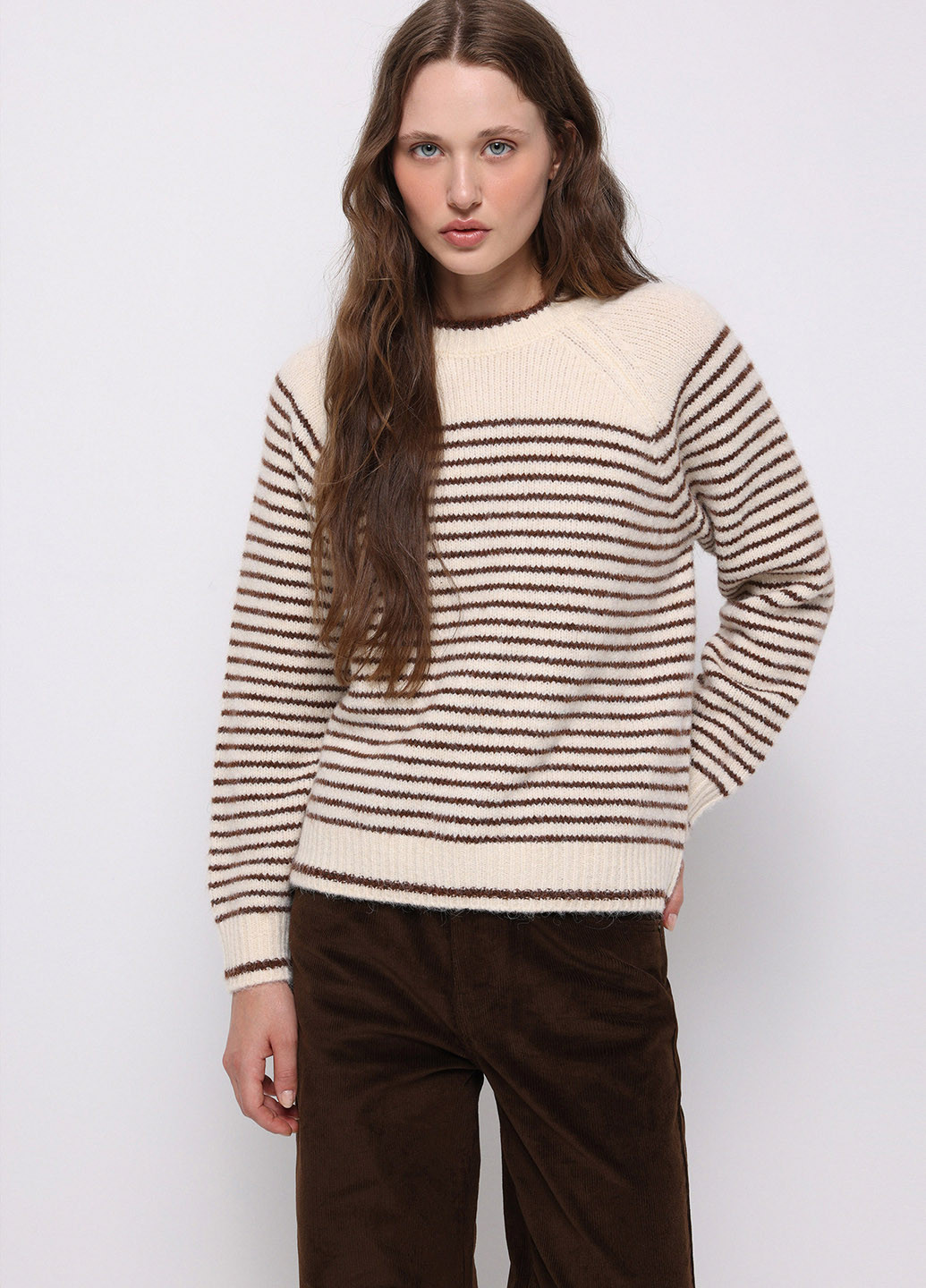 Бежевый зимний джемпер джемпер Colin's