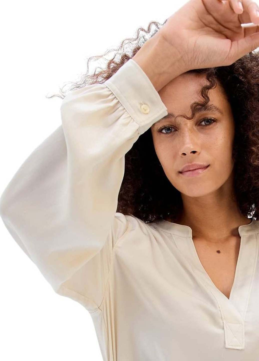 Молочная блуза Gap