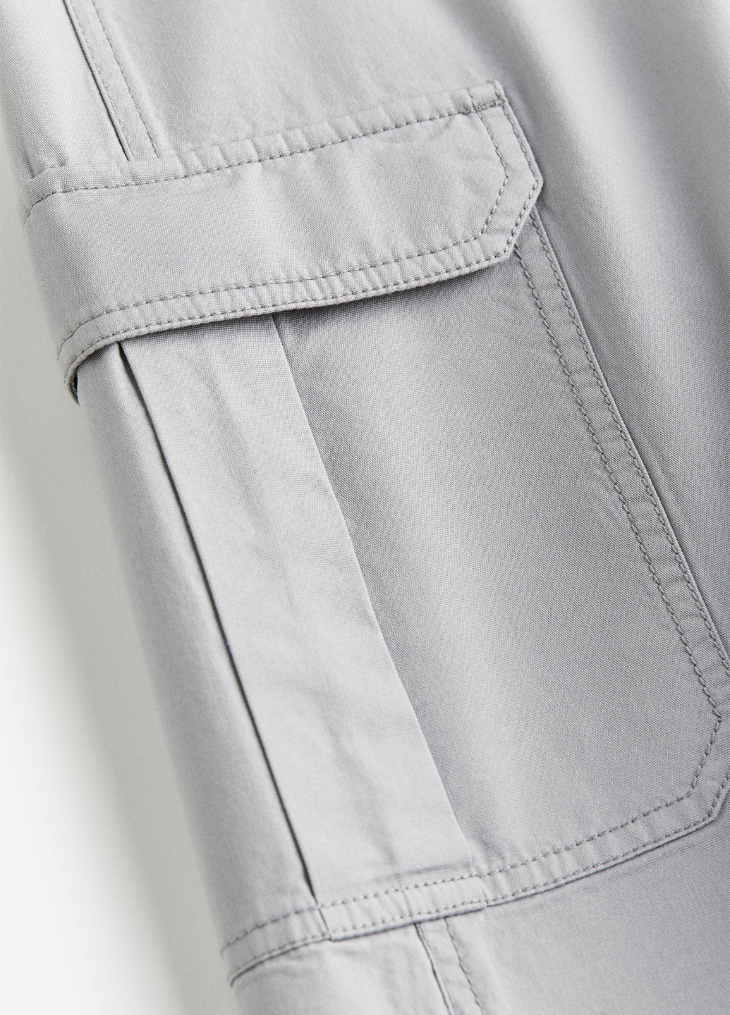 Светло-серая кэжуал однотонная юбка H&M а-силуэта (трапеция), карго