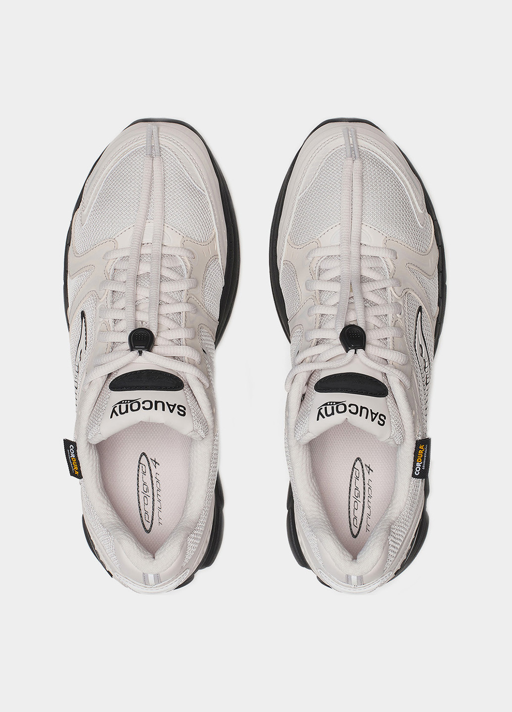 Молочные всесезонные кроссовки Saucony PROGRID TRIUMPH 4 GORPCORE