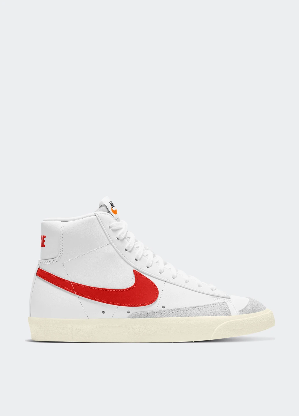 Білі кеди Nike BLAZER MID 77