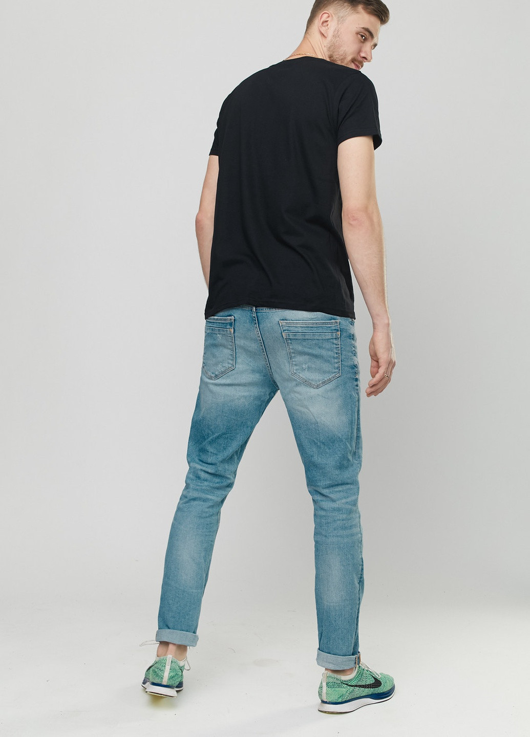 Черная футболка мужская с коротким рукавом Memo