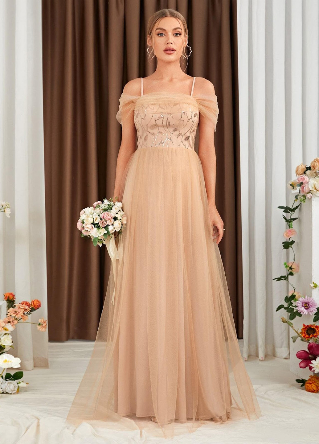 Светло-бежевое вечернее, праздничный платье с пышной юбкой SHEIN однотонное