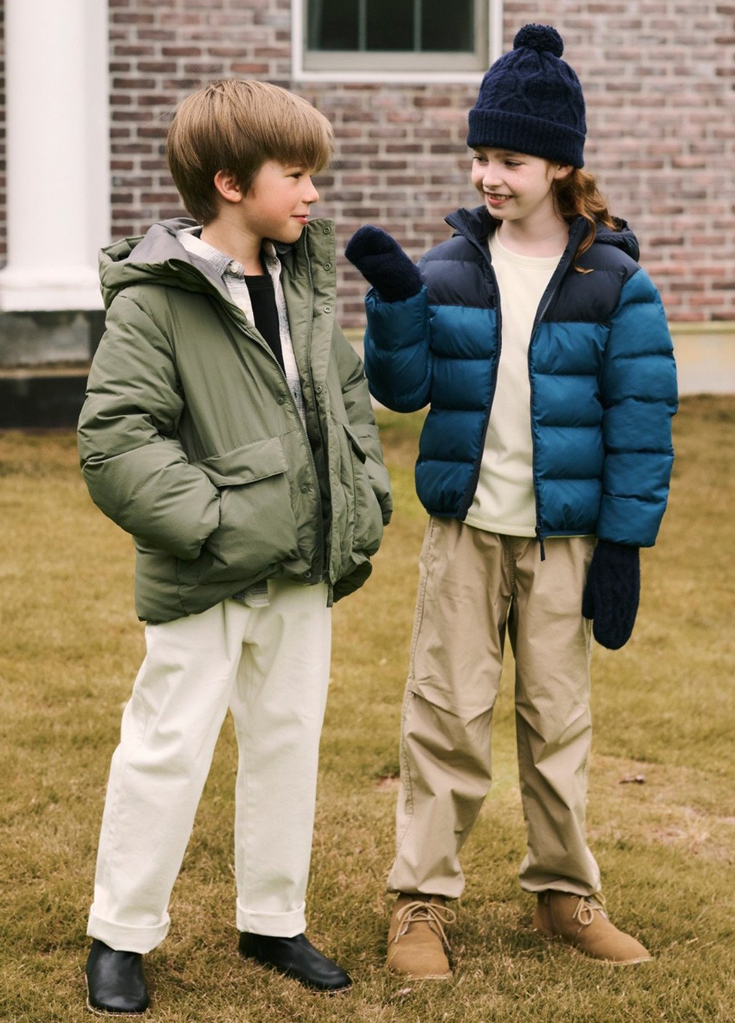 Синя зимня куртка Uniqlo