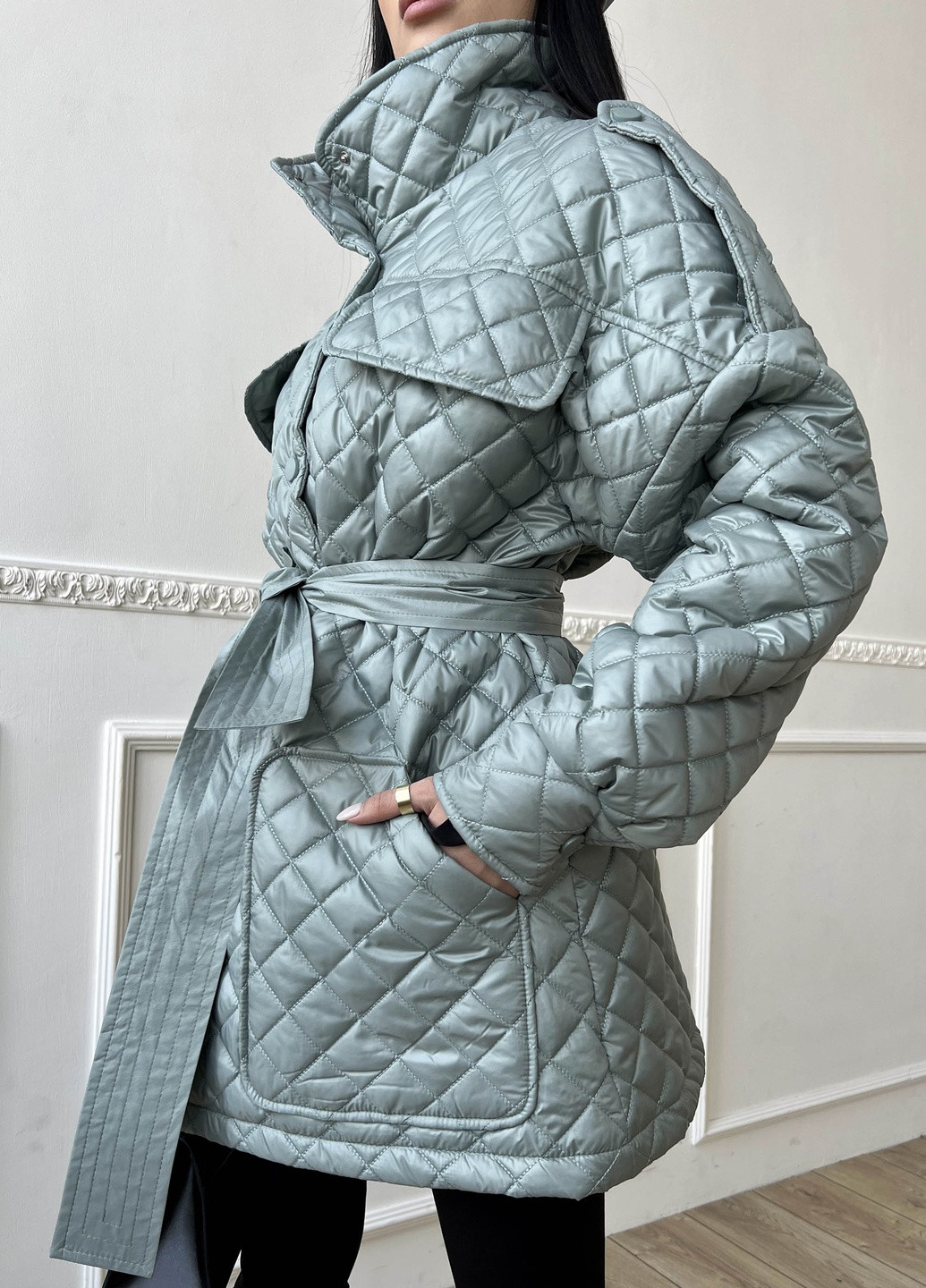 Оливковая демисезонная легкая демисезонная куртка Jadone Fashion