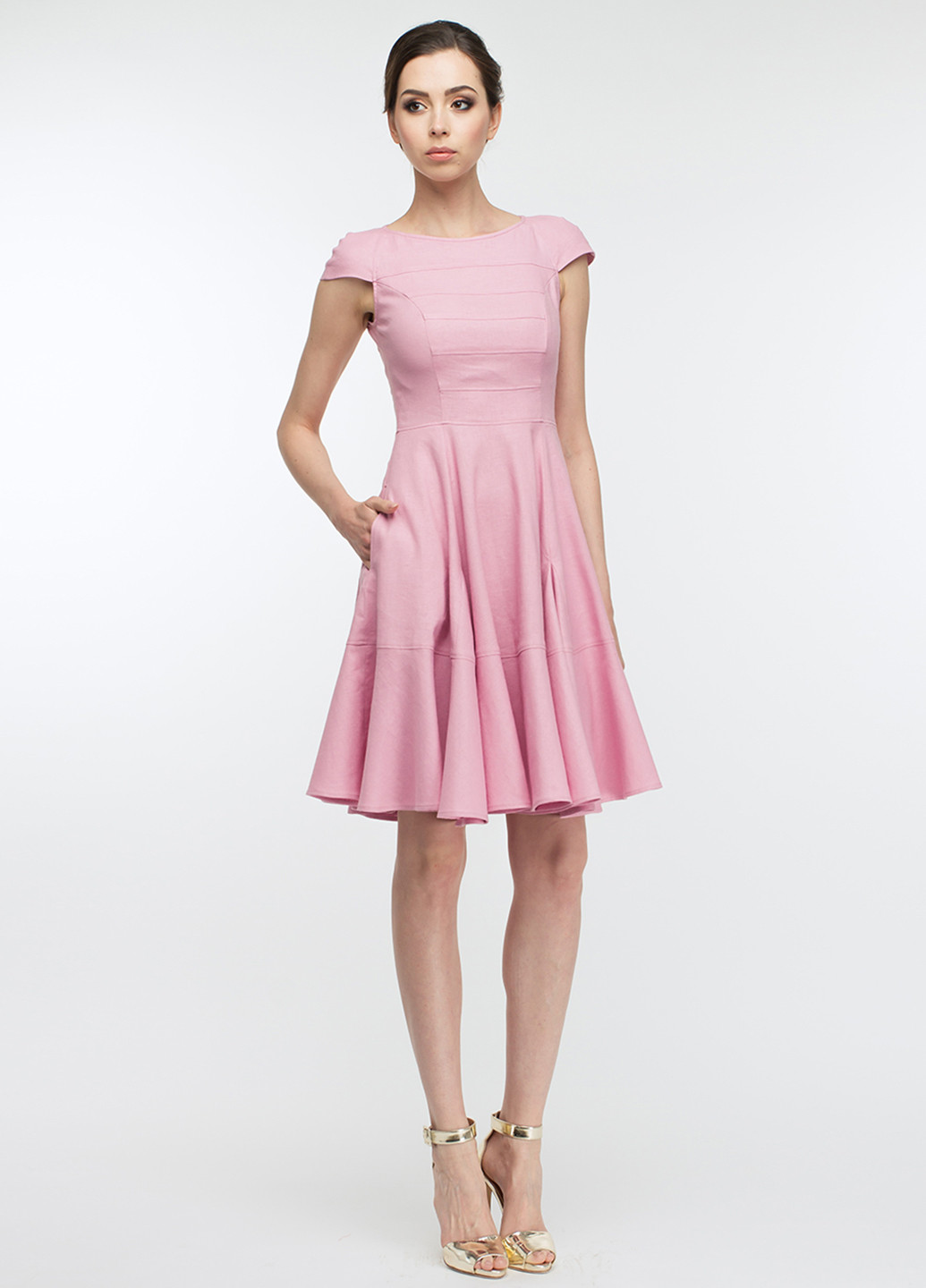 Розовое кэжуал платье BGL однотонное