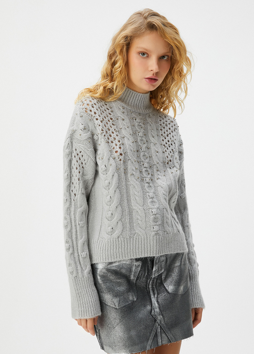 Светло-серый демисезонный свитер KOTON