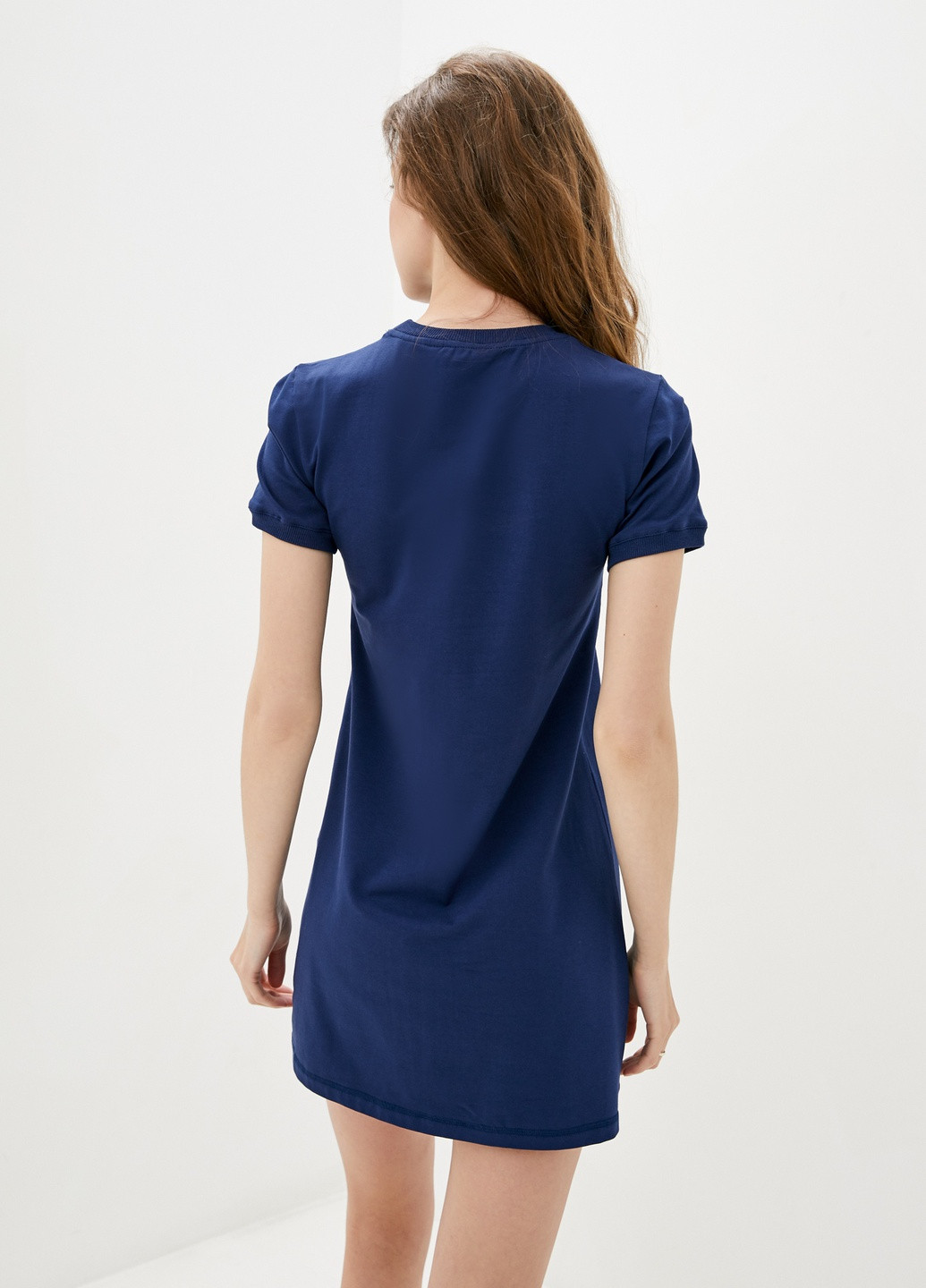 Синее кэжуал платье платье-футболка Daria Karpiuk однотонное