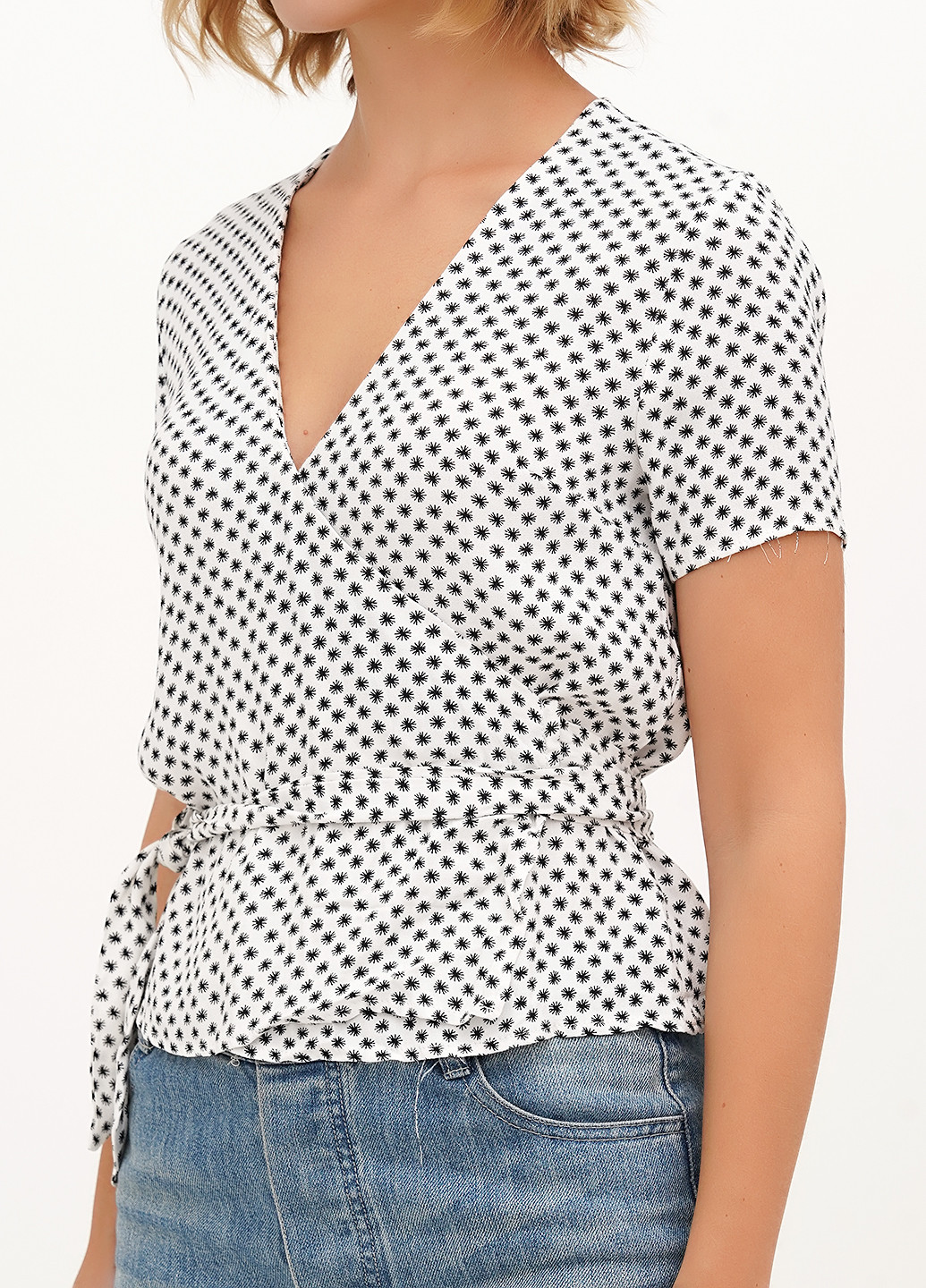 Біла блуза на запах Imperial