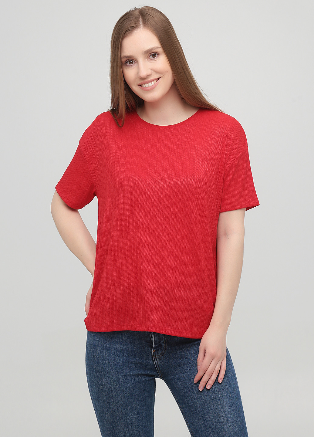 Красная летняя футболка Lefties