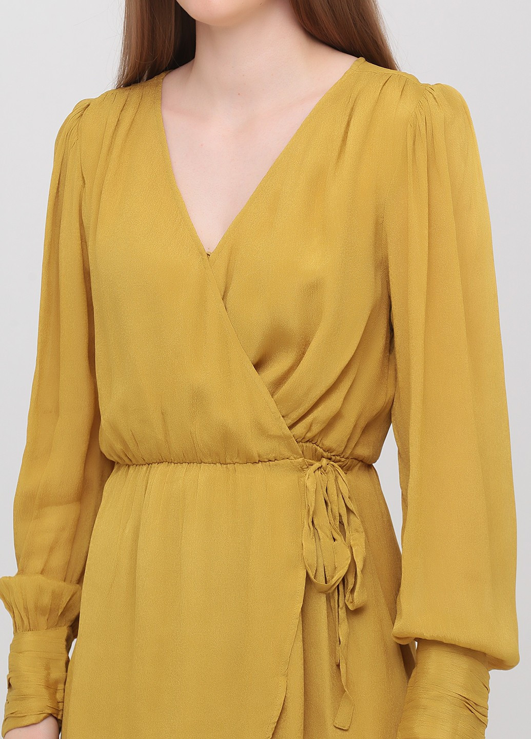 Горчичное кэжуал платье клеш, на запах Monki однотонное