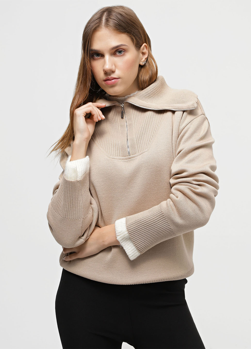 Бежевий демісезонний светр Braska 018-1/304