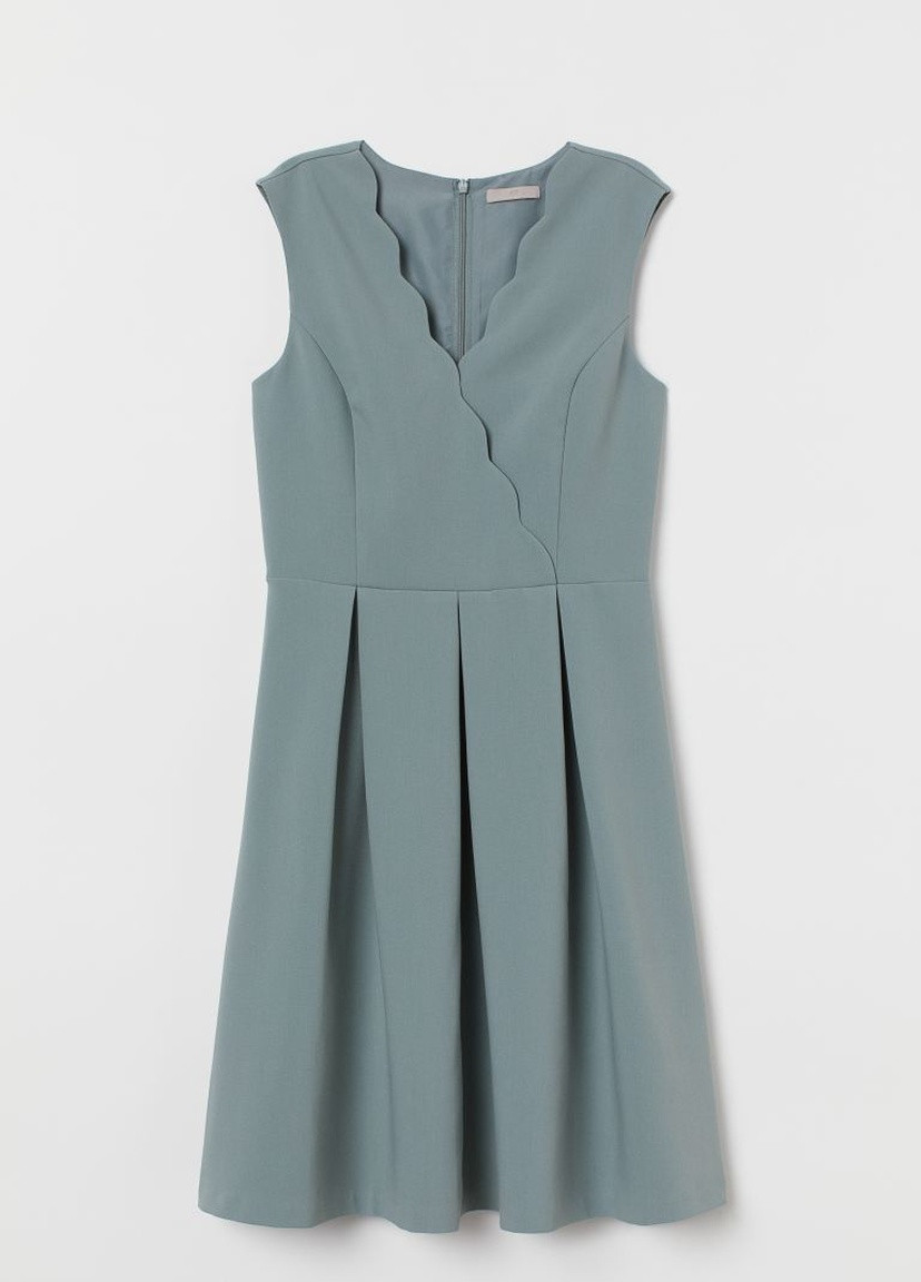 Светло-зеленое кэжуал платье с v-образным вырезом H&M однотонное