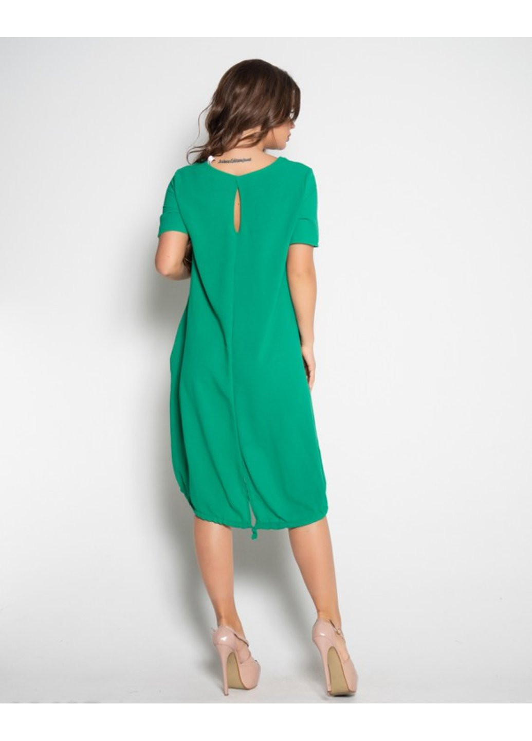 Зеленое повседневный платье 10497 s зеленый ISSA PLUS однотонное