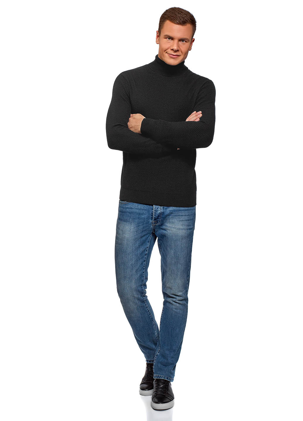 Черный демисезонный свитер Oodji