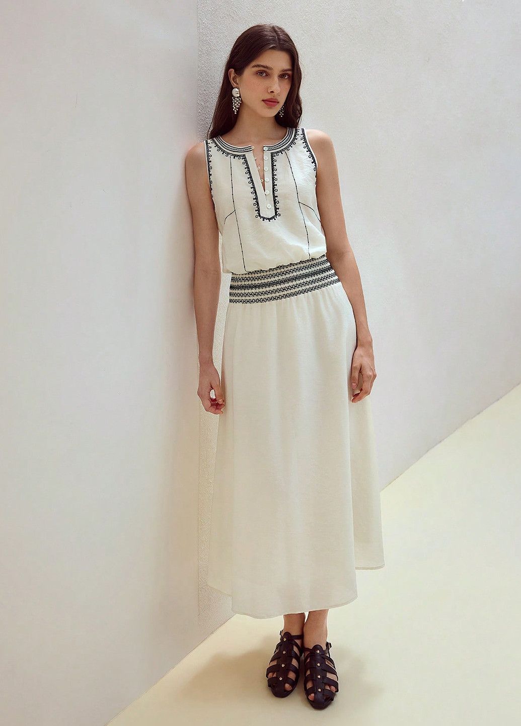 Молочна кежуал сукня з спідницею-сонце SHEIN з орнаментом