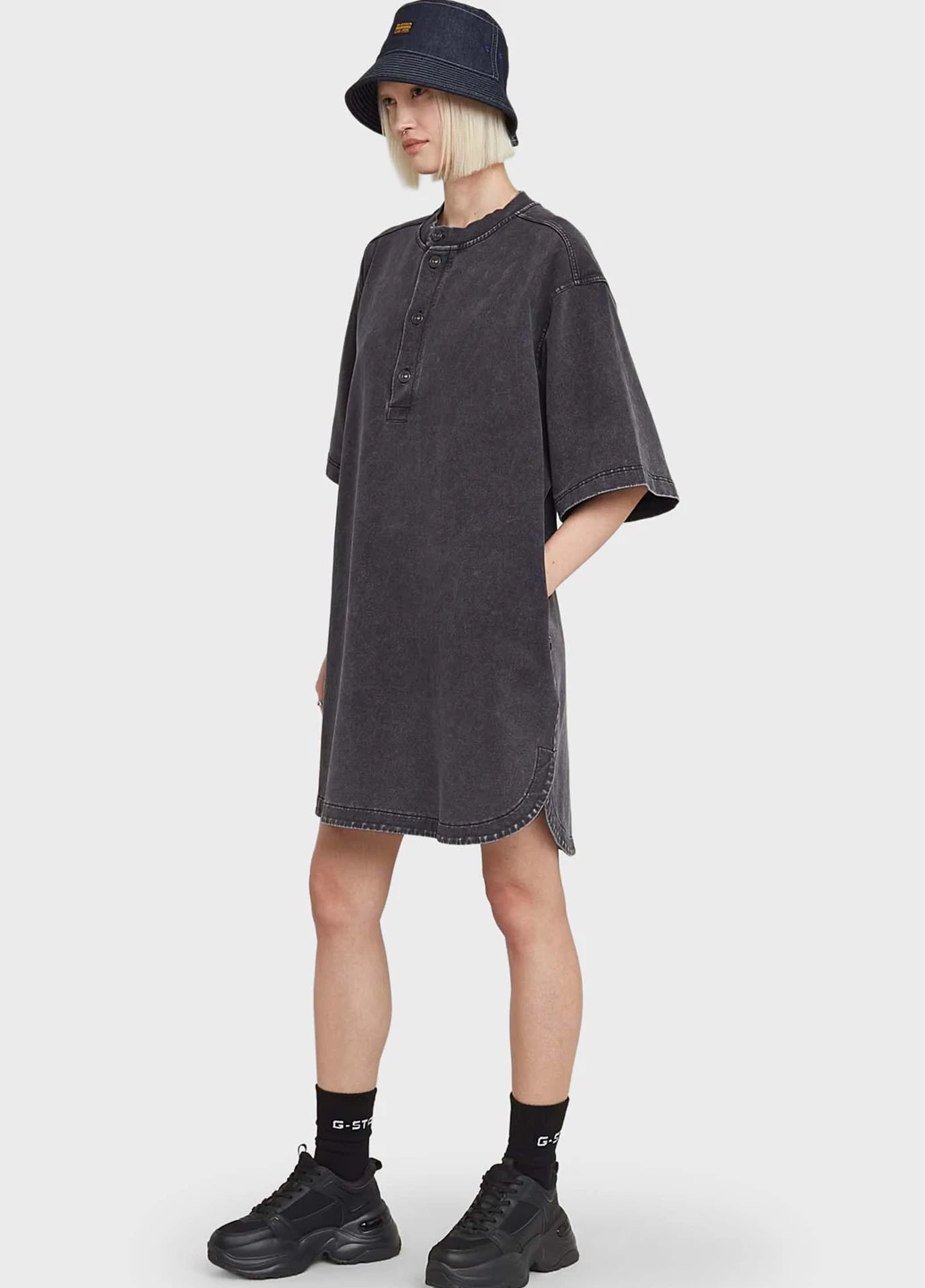 Черное кэжуал платье платье-футболка G-Star Raw однотонное