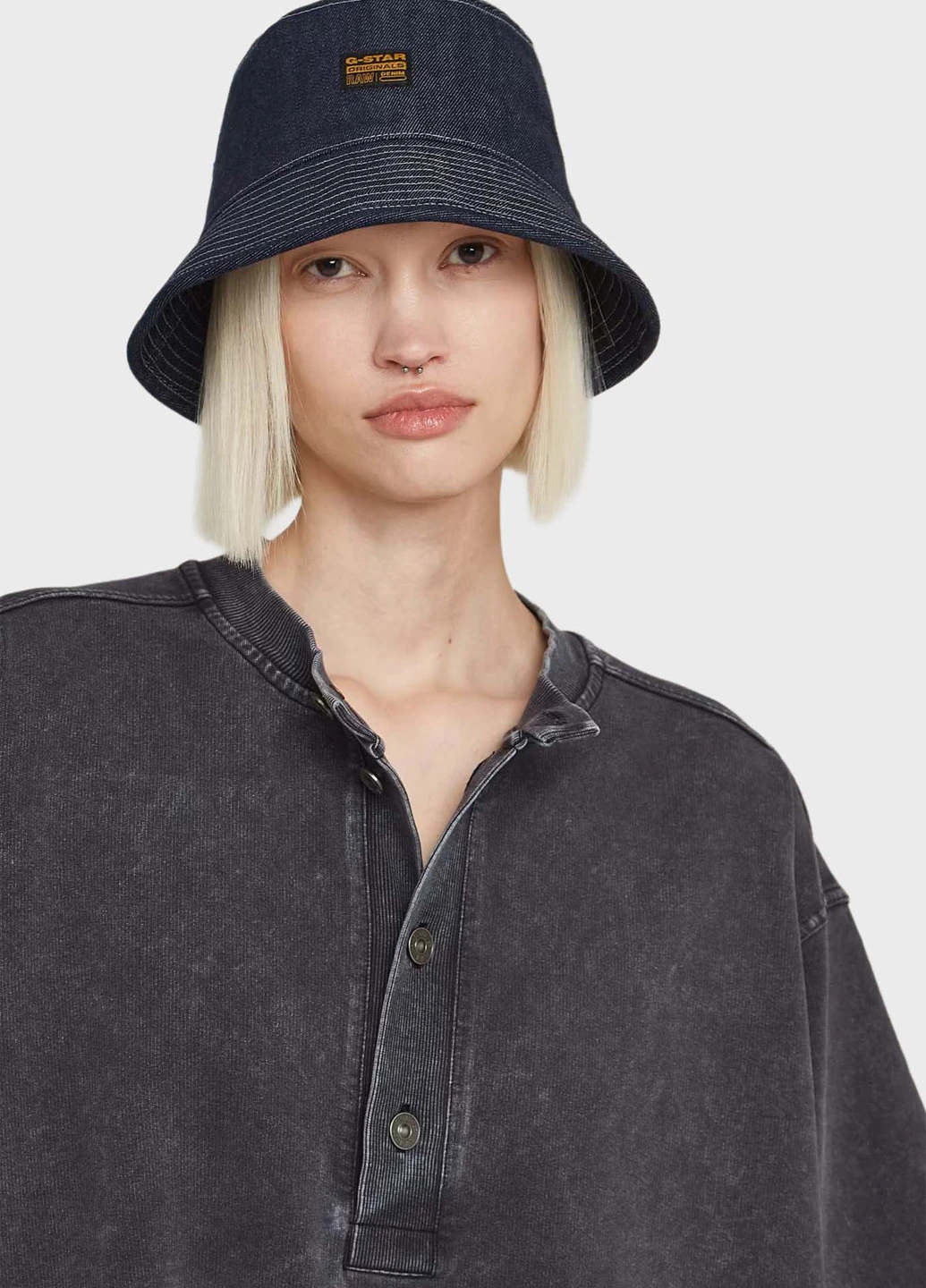 Черное кэжуал платье платье-футболка G-Star Raw однотонное