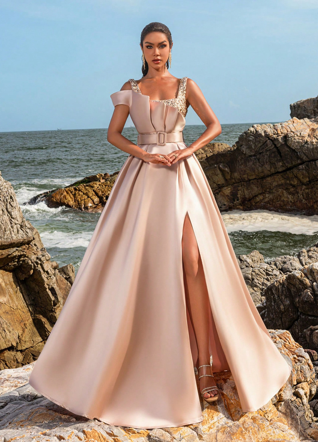 Кремова вечірня сукня з спідницею-сонце SHEIN однотонна