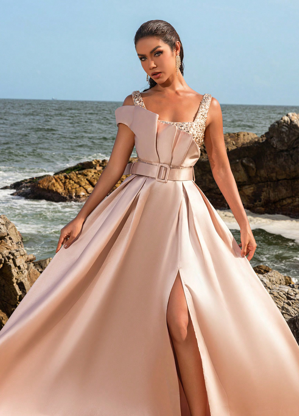 Кремова вечірня сукня з спідницею-сонце SHEIN однотонна