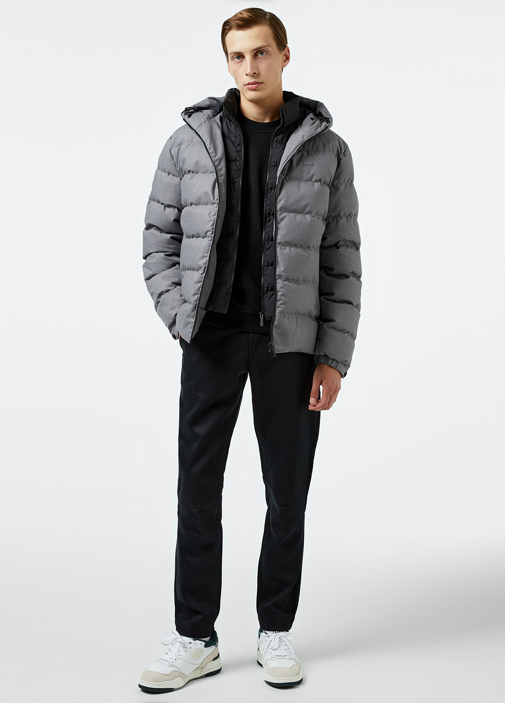 Серая зимняя куртка Lacoste