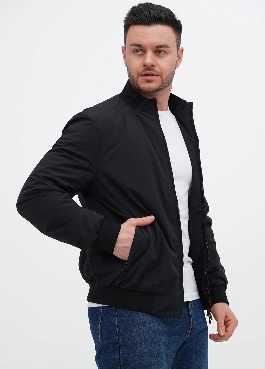 Черная демисезонная куртка Trend Collection