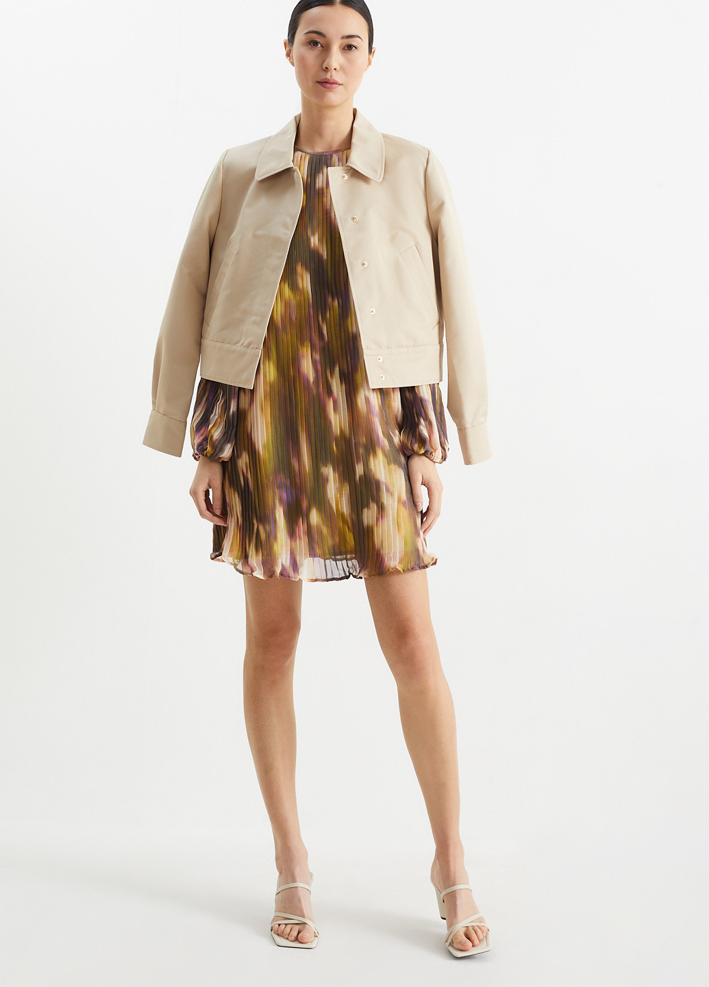 Оливкова (хакі) кежуал сукня C&A з абстрактним візерунком