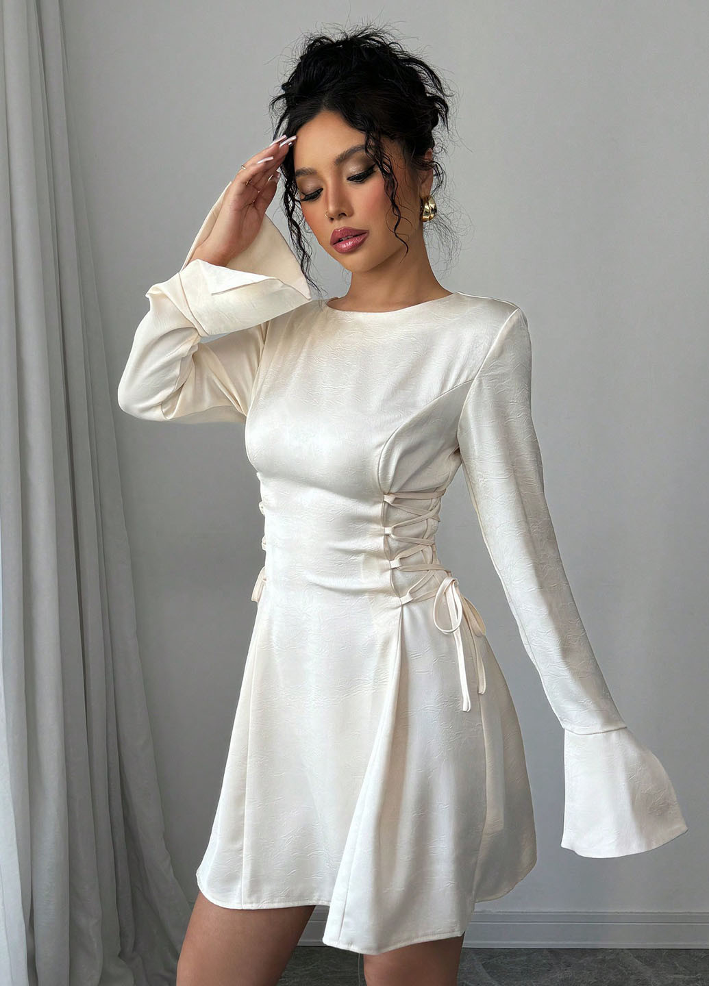 Кремова кежуал сукня SHEIN однотонна