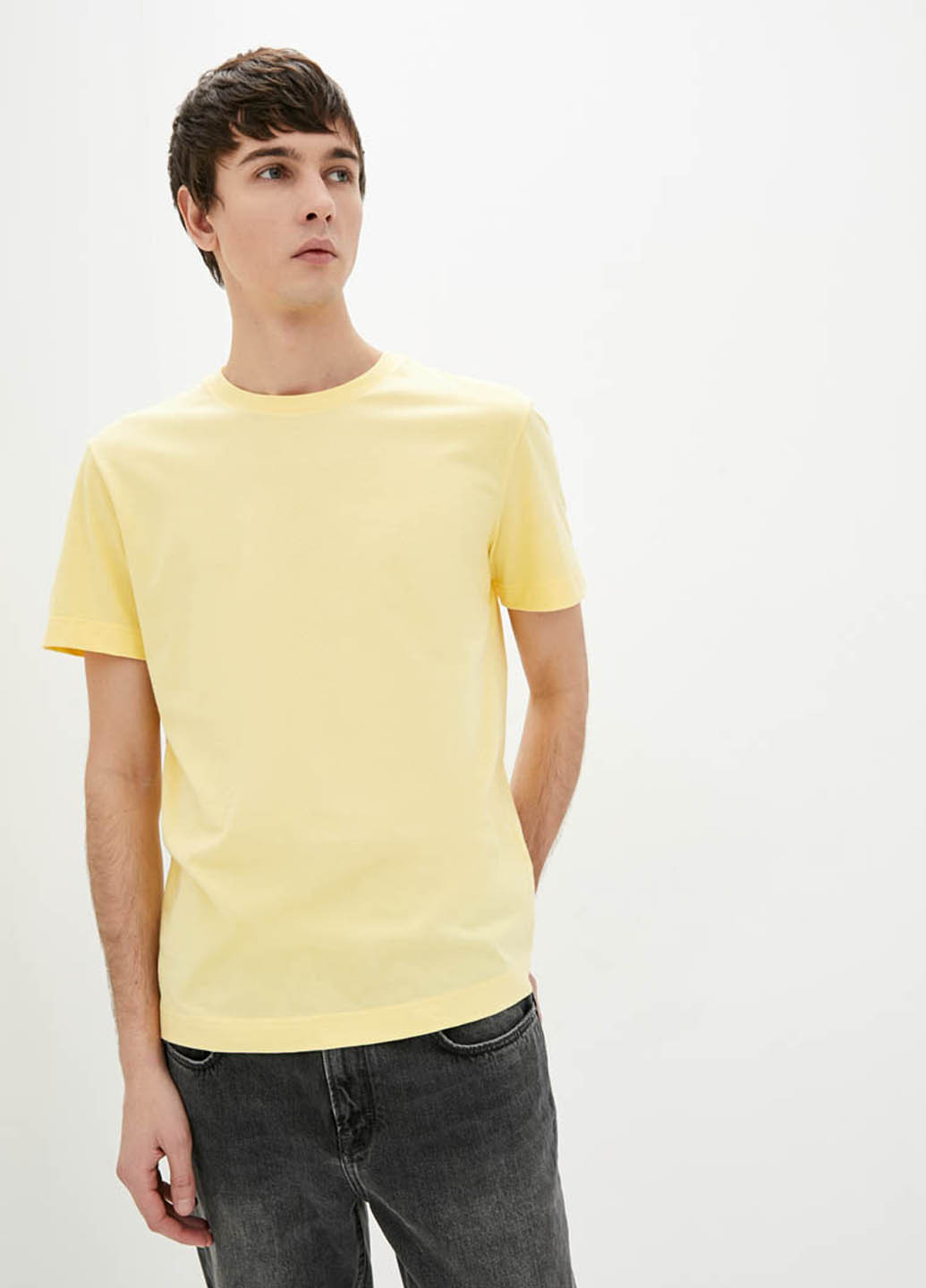 Желтая футболка Promin.