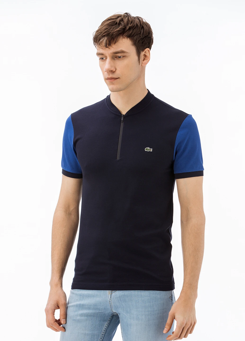 Черная футболка Lacoste