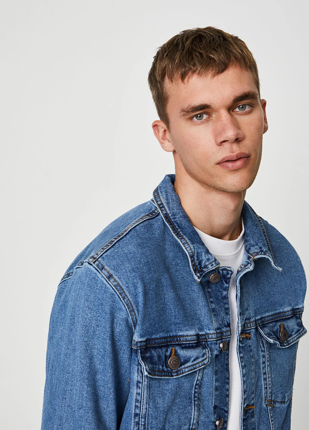 Синя демісезонна куртка Pull & Bear