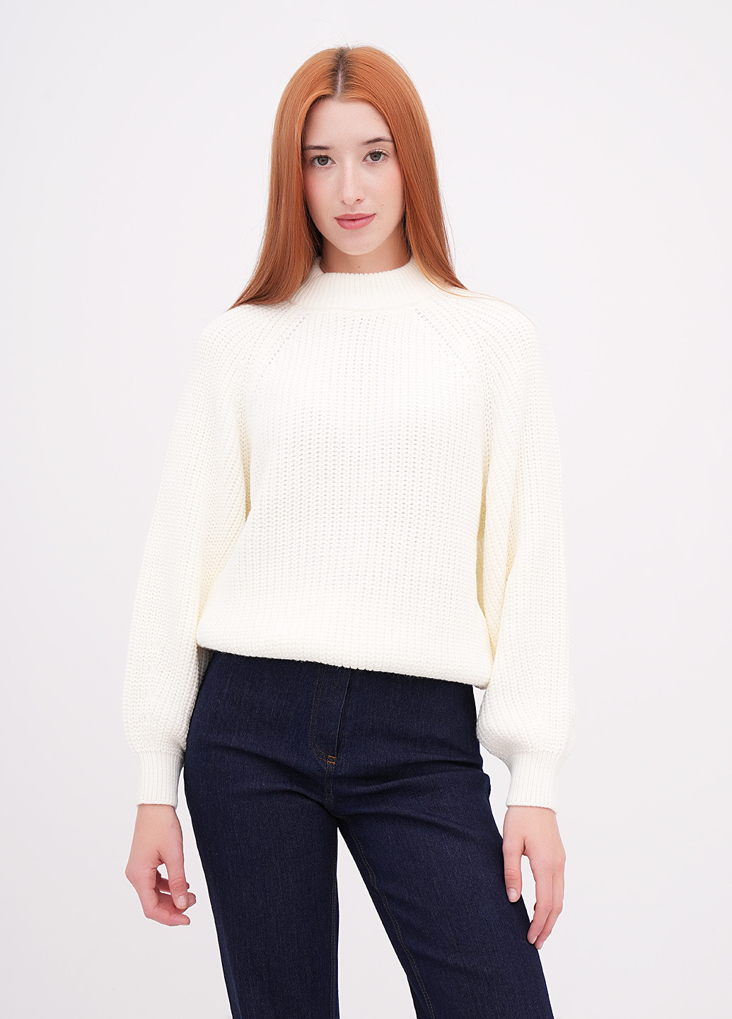 Молочный зимний свитер EQUILIBRI