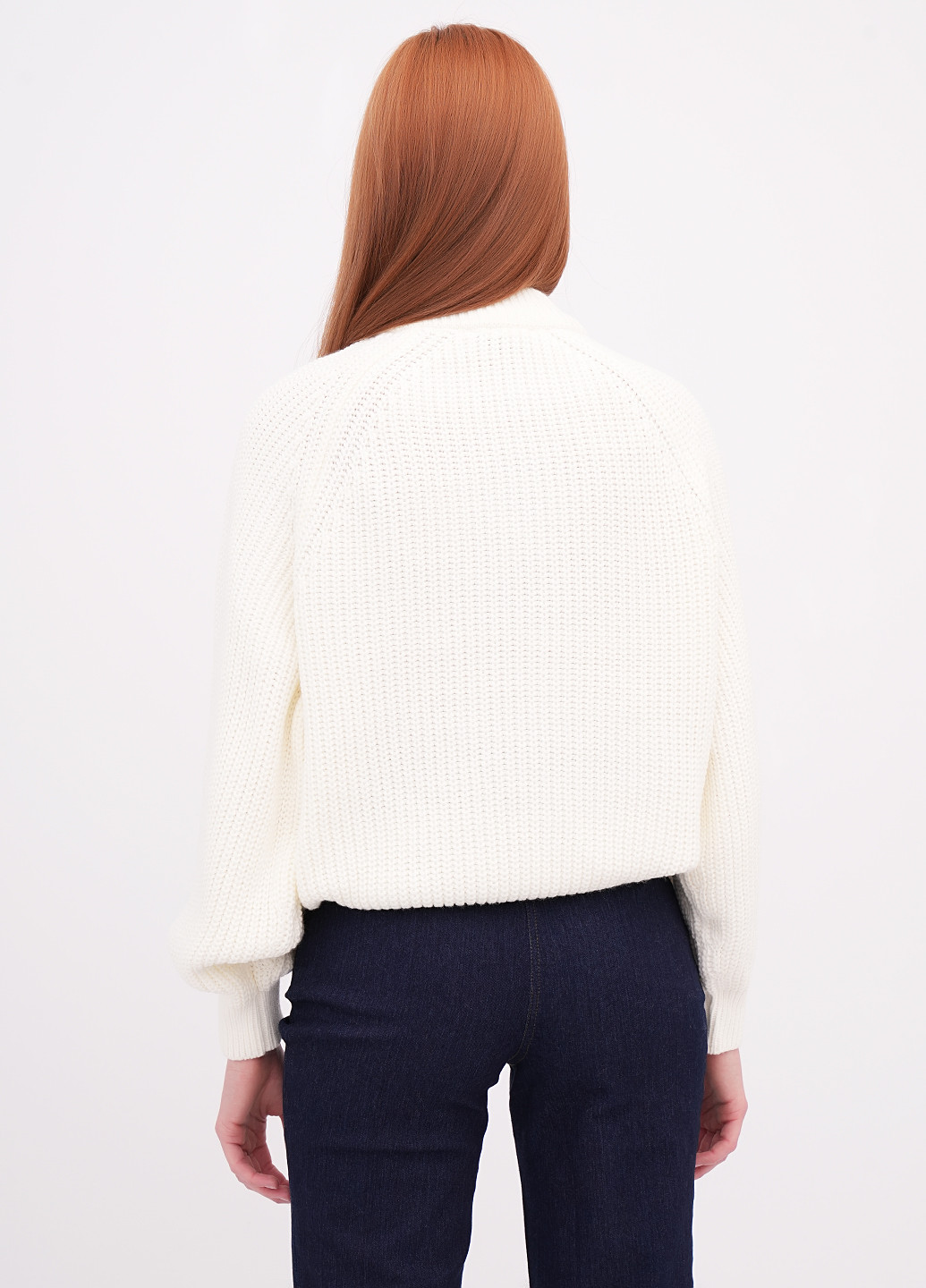 Молочный зимний свитер EQUILIBRI